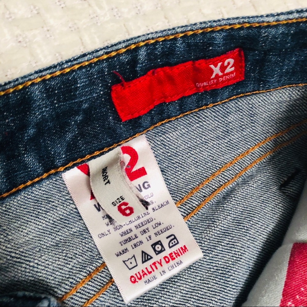 Express Size 6 Short Jeans